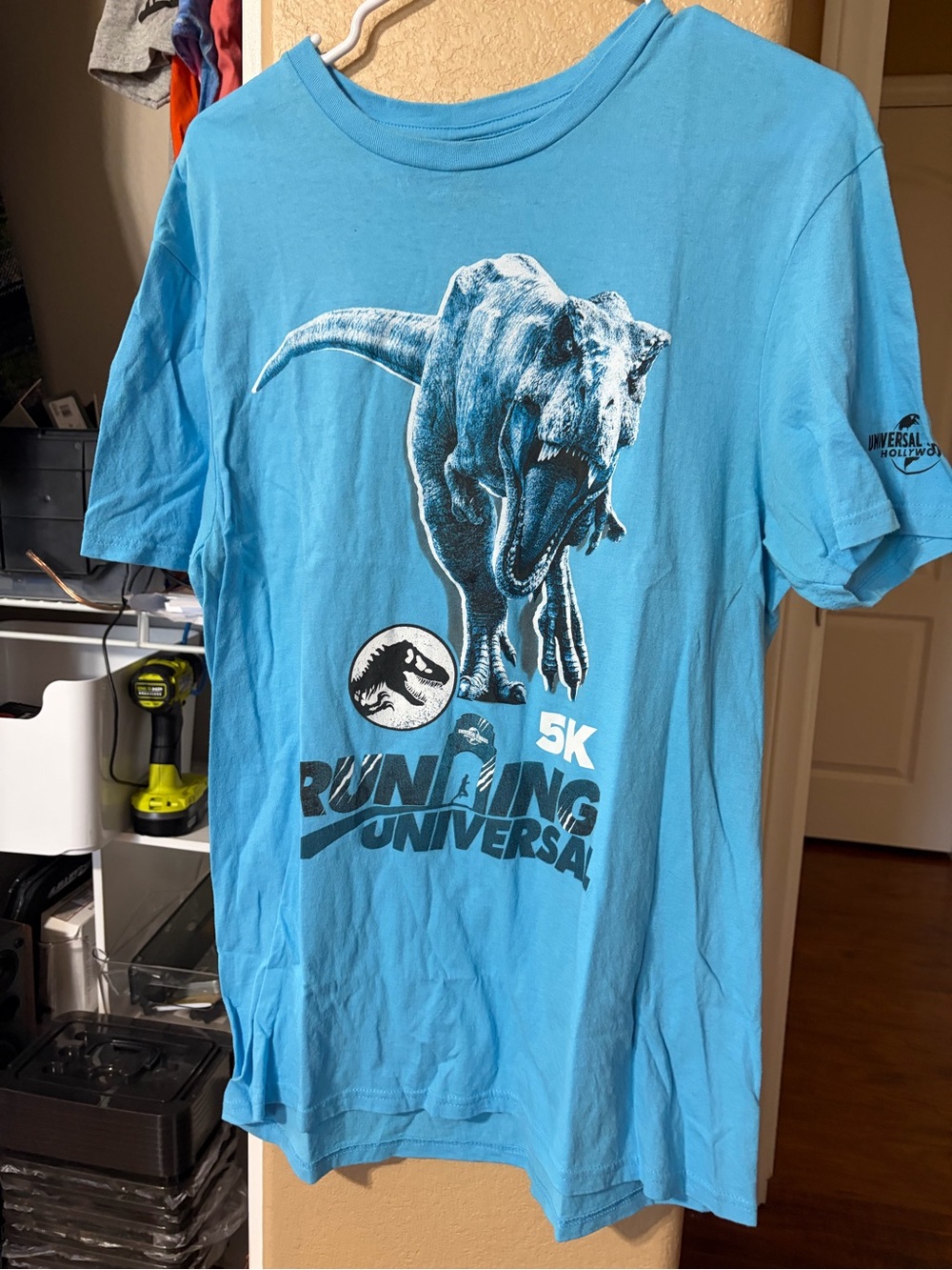 Universal 5 k runners shirt mebs large